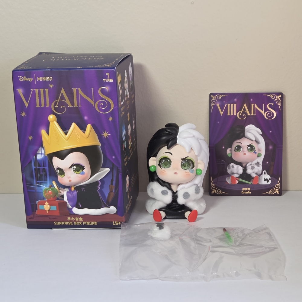 Disney Miniso Villains Vinyl Figure - Cruella